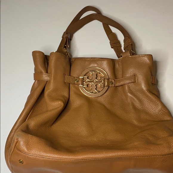 Tory Burch Handbags - Tory Burch Amanda Tote